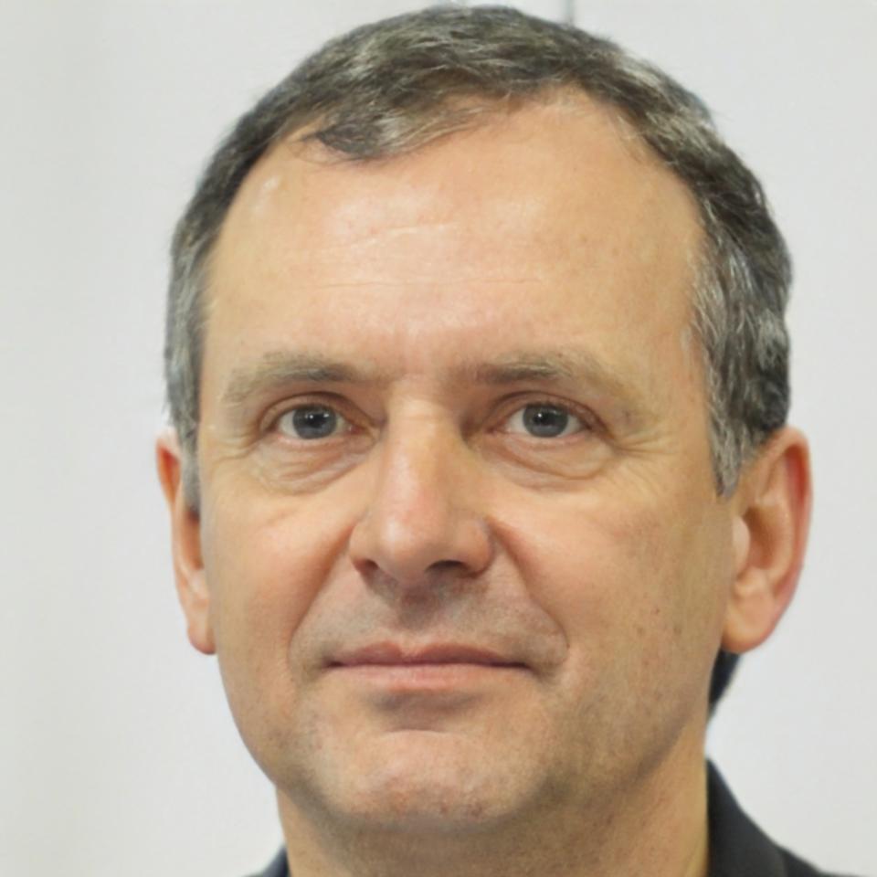 Dr. Michael Brenner - Leitender Finanzexperte
